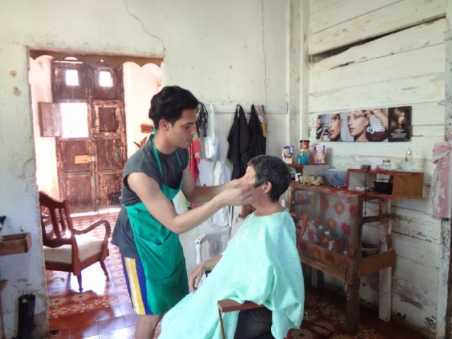 Billy gets a hair cut